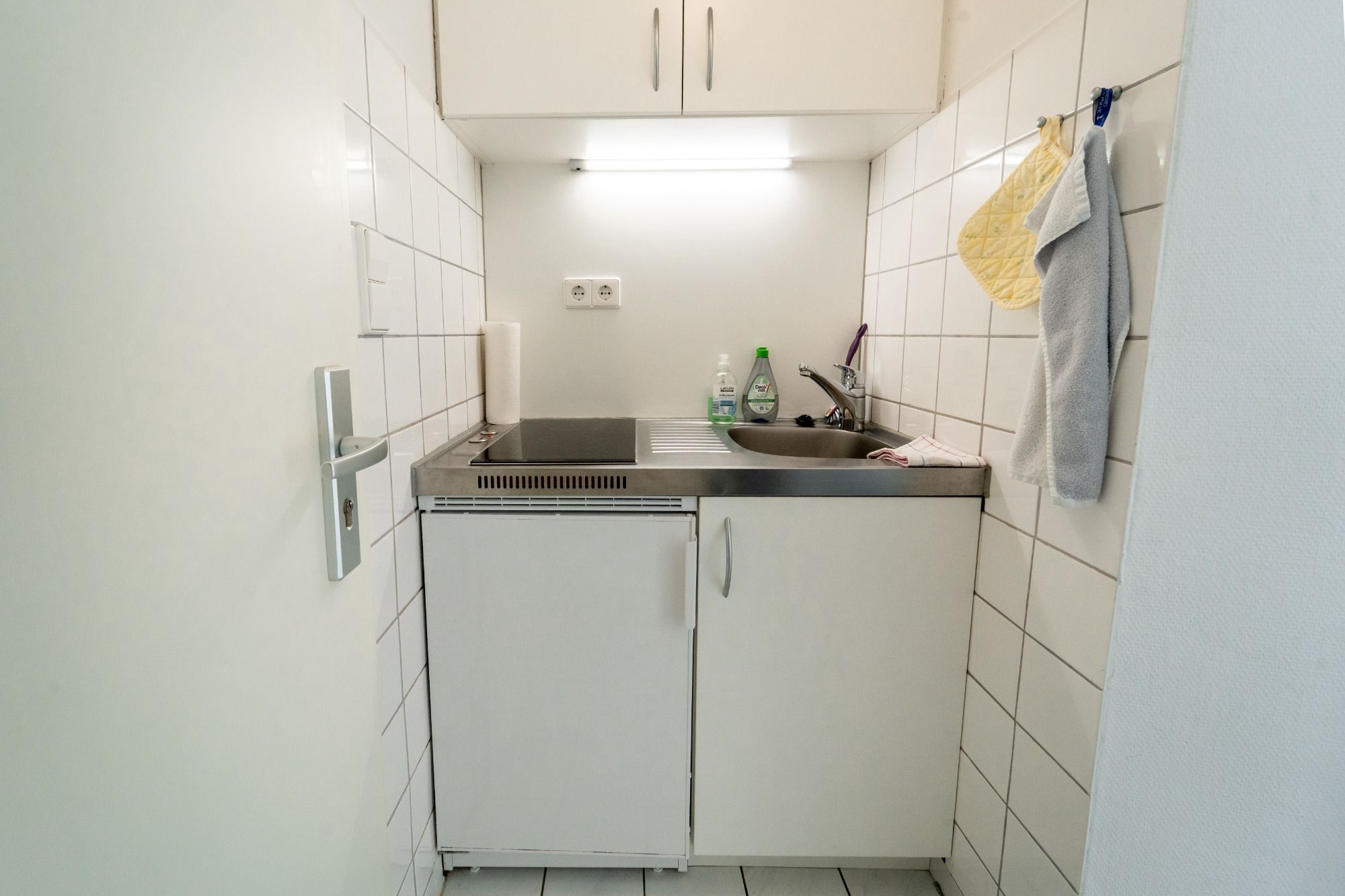 Küchenzeile der möblierten Wohnung auf Zeit in Stuttgart-Vaihingen