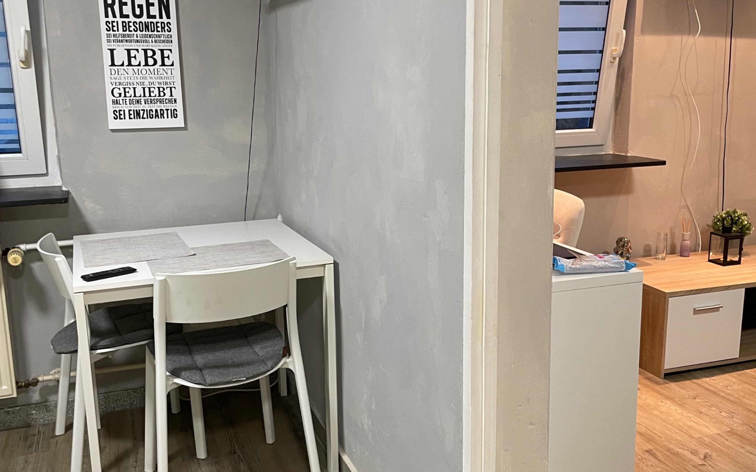Wohnbereich einer möblierten Unterkunft in Esslingen
