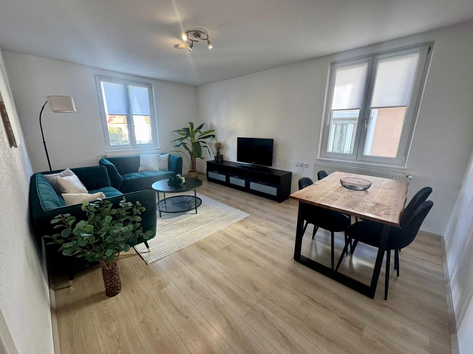 Wohnbereich der möblierten Wohnung in Fellbach