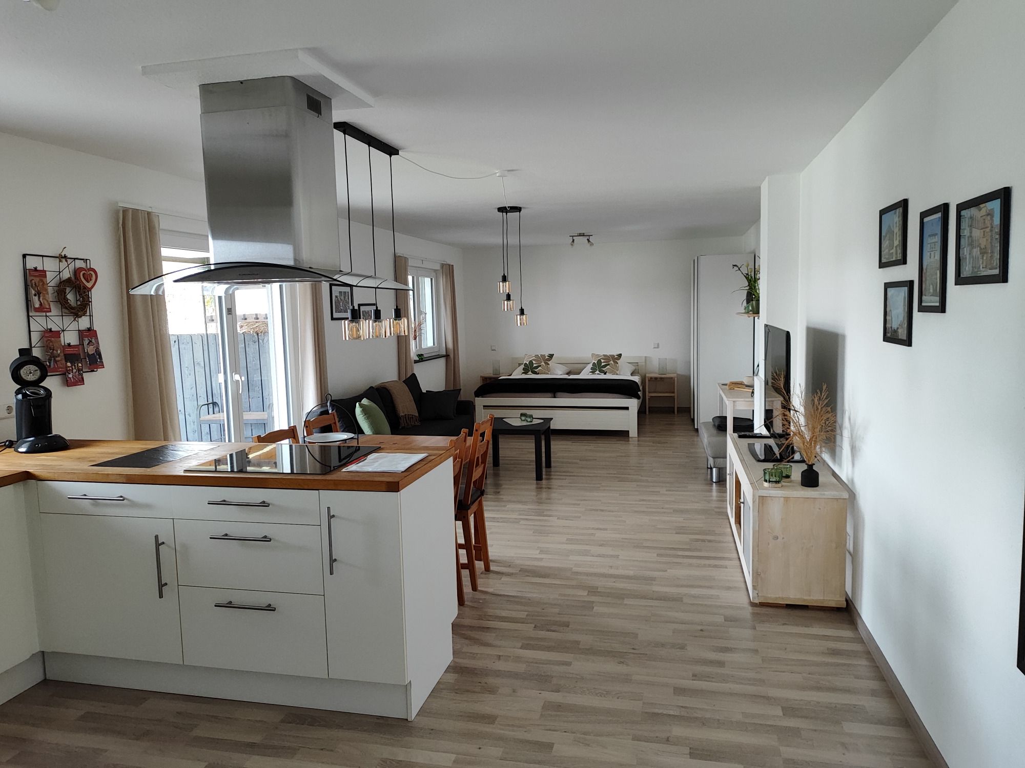 Möblierter Wohnbereich der Wohnung auf Zeit in Rottweil-Bühlingen