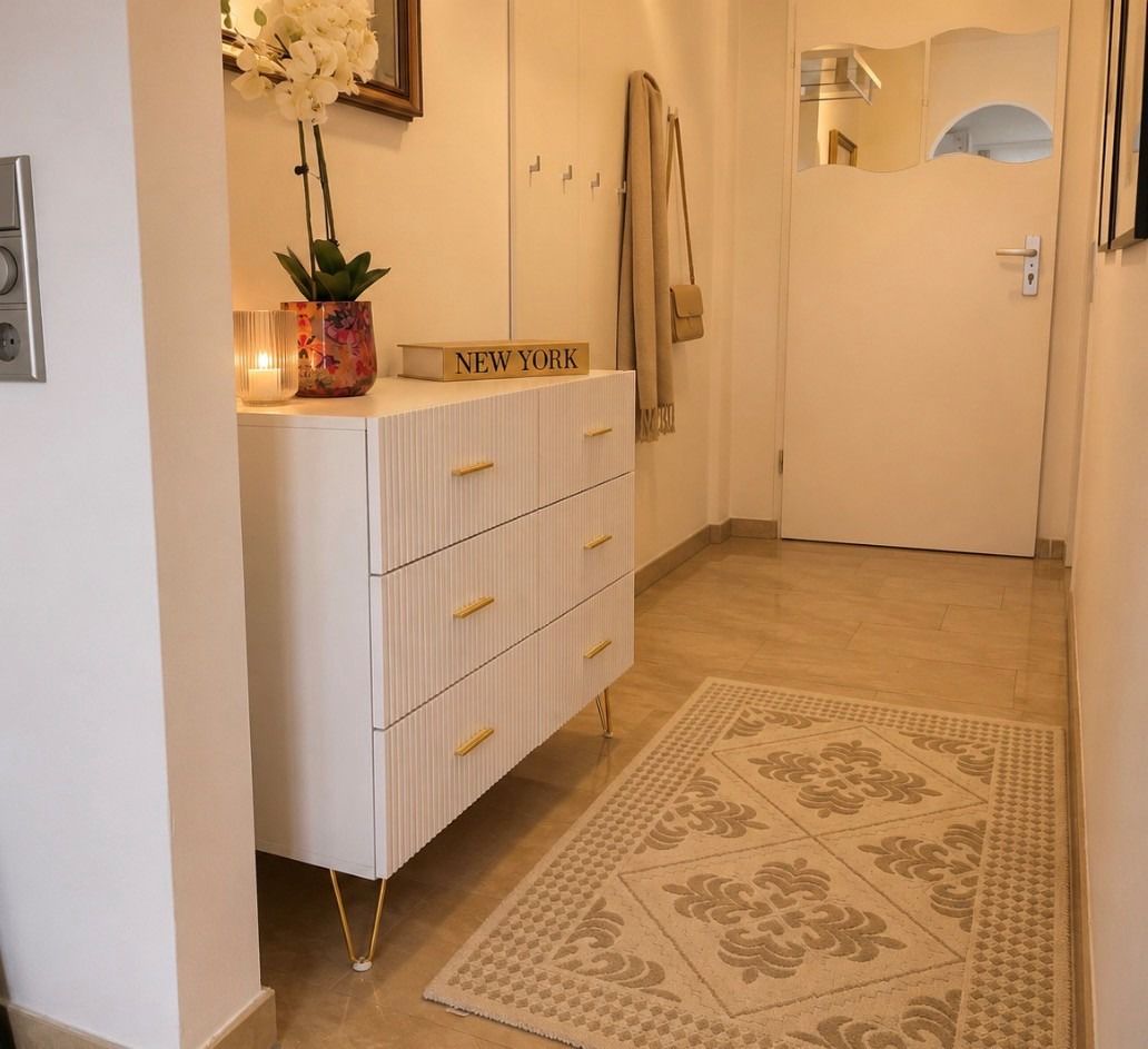 Hallway in furnished apartment Schwieberdingen