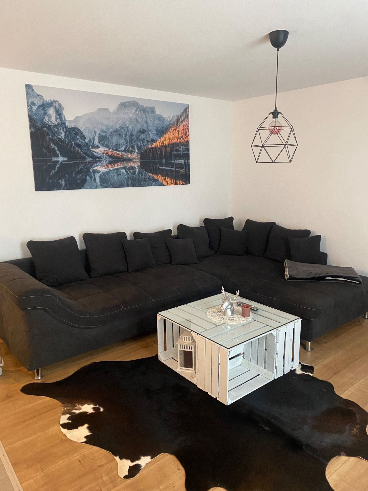 Wohnzimmer der möblierten Wohnung