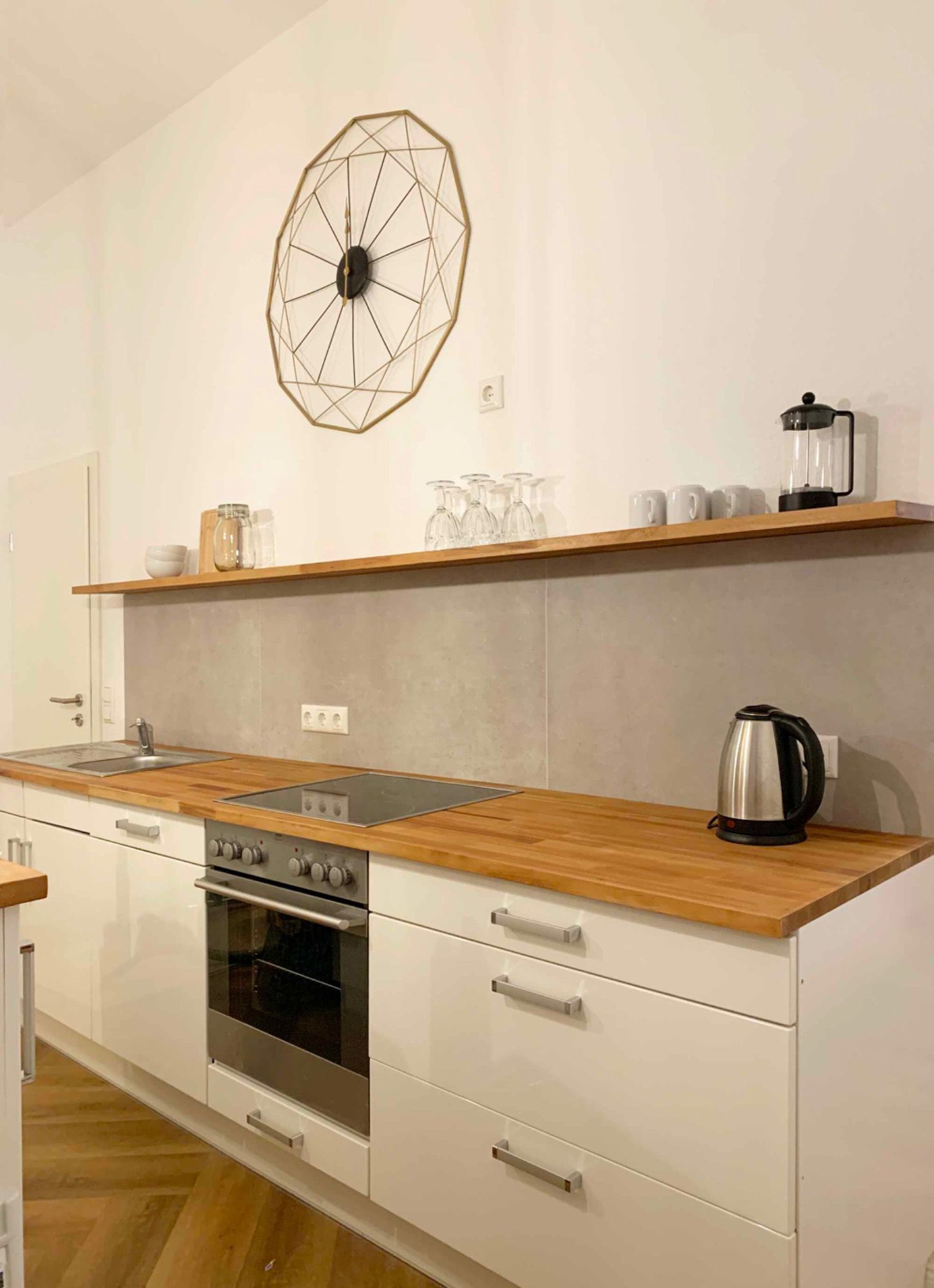 Küche der möblierten Wohnung in Wiesbaden