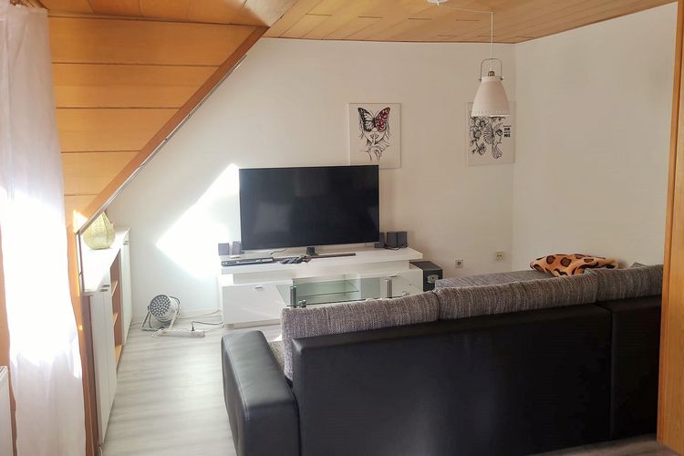 Möblierte 2-Zimmerwohnung in Stuttgart-Zuffenhausen