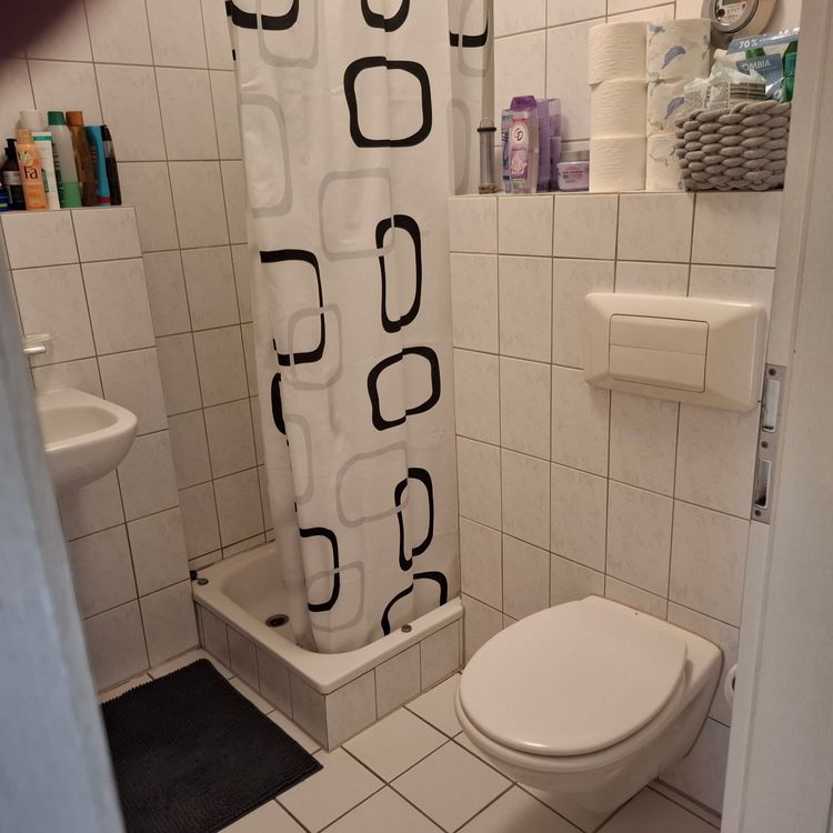 Gemeinschaftsbad WG-Zimmer Kehl