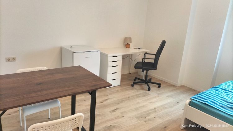 Schreibtisch Homeoffice WG-Zimmer Kehl